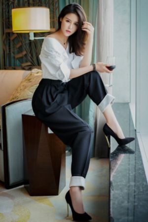 异形大战铁血战士3在线播放高清