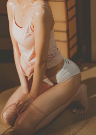 黄色仓库