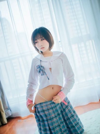 裙子底下